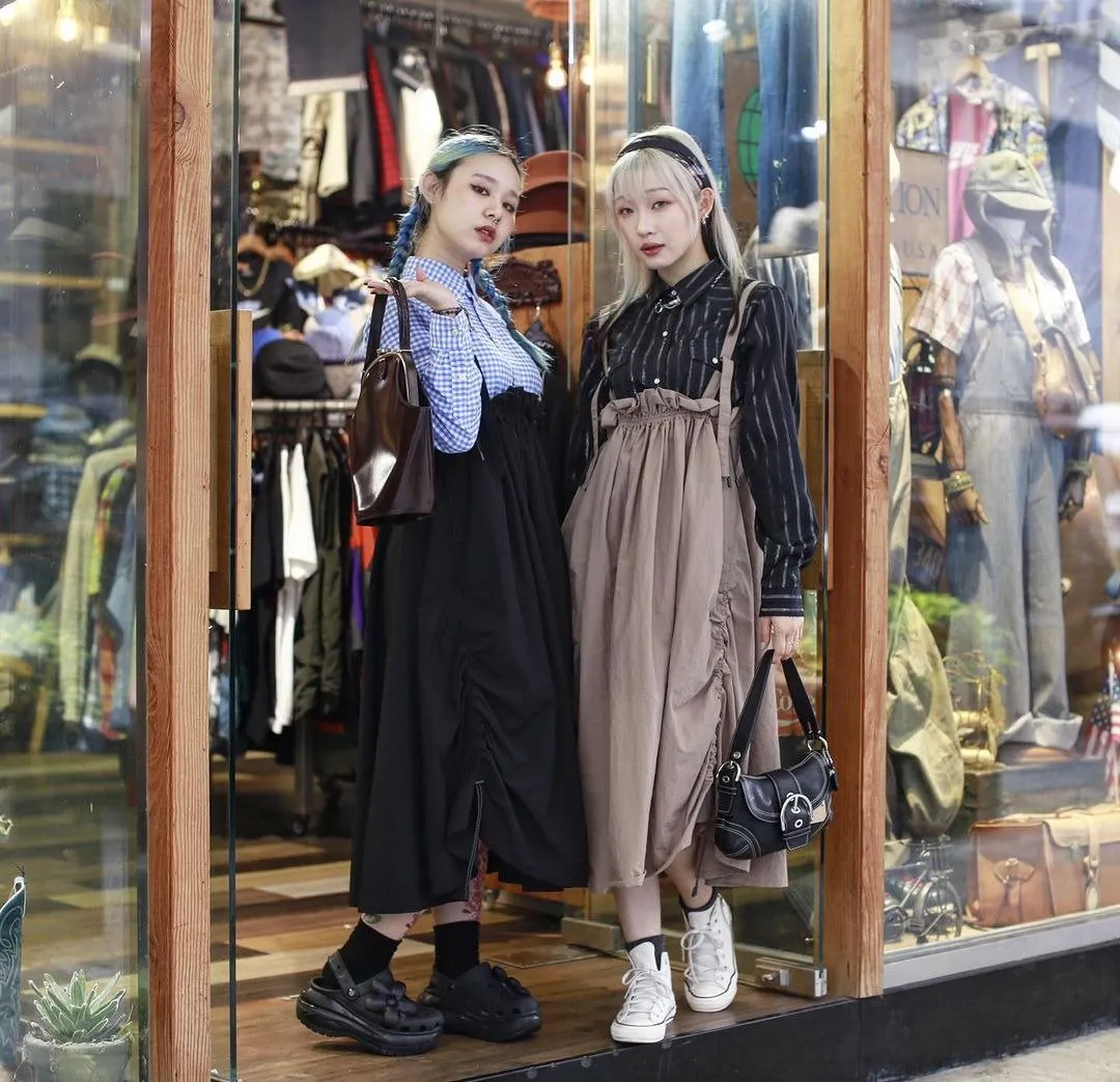 First Edition — Black Strappy Maxi Skirt